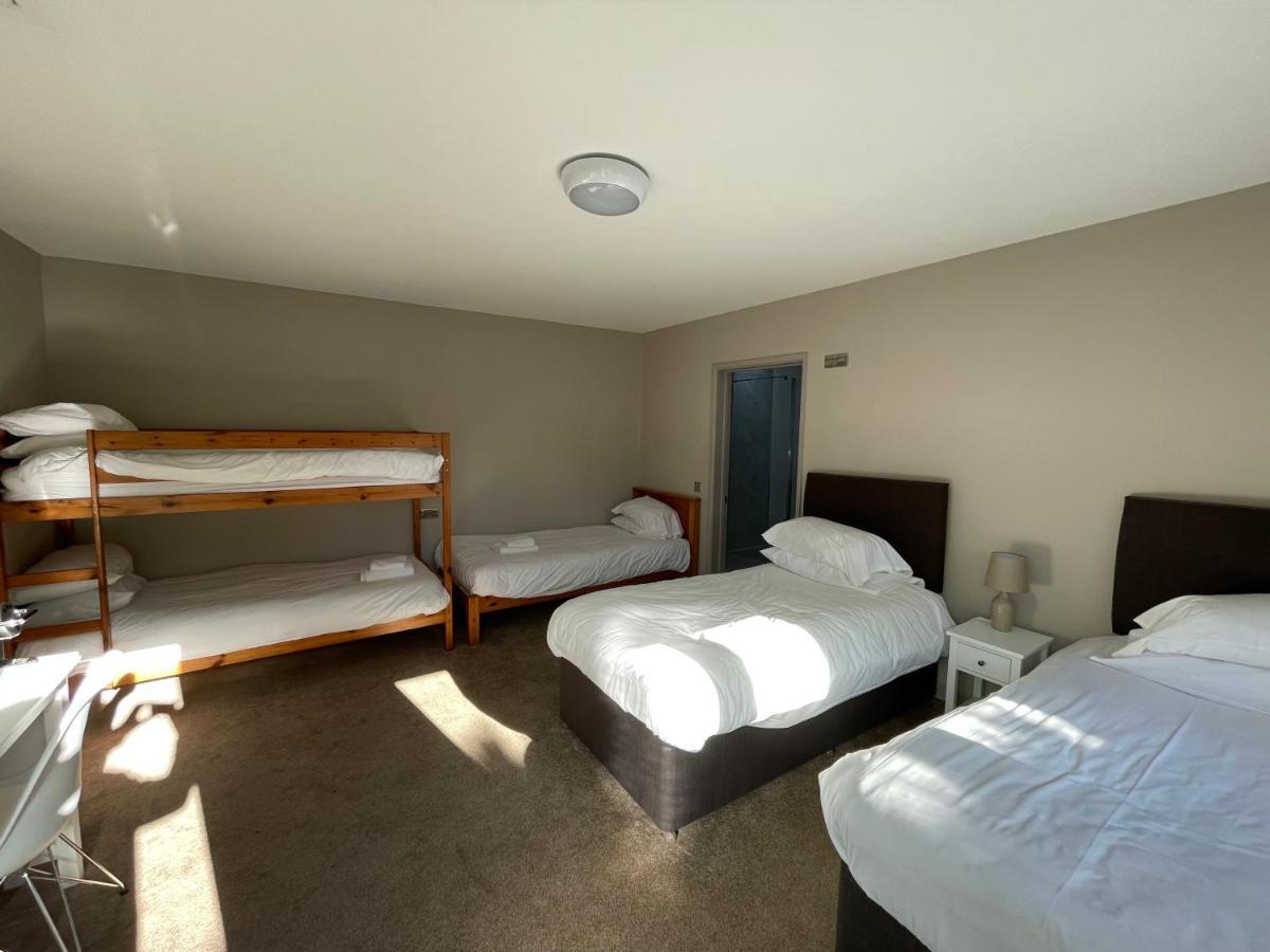 Tall Pines Lodges Lulsgate Bottom 외부 사진
